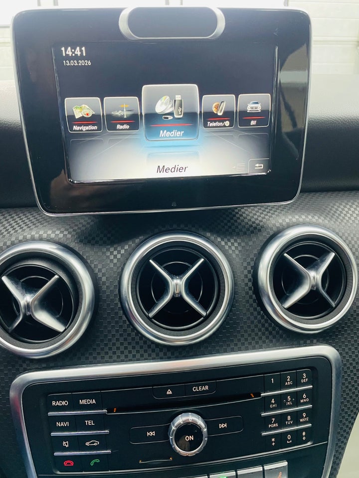 Mercedes A180 d 1,5 AMG Line aut. 5d