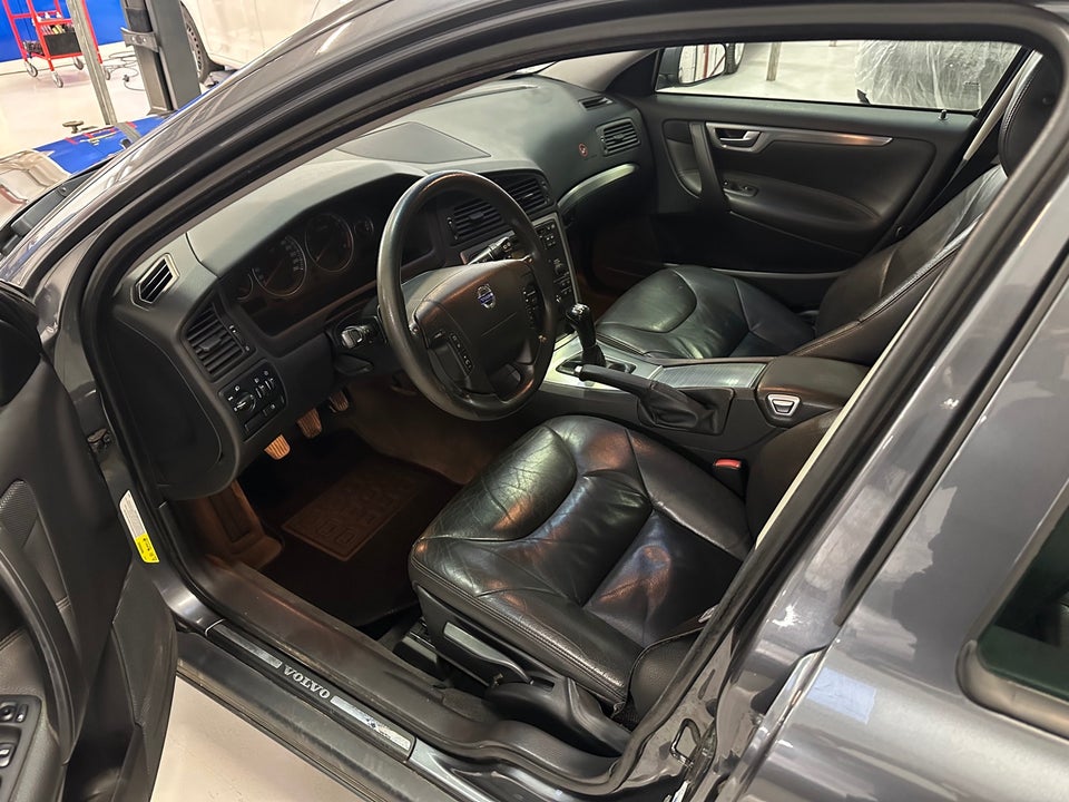 Volvo V70 2,4 140 5d