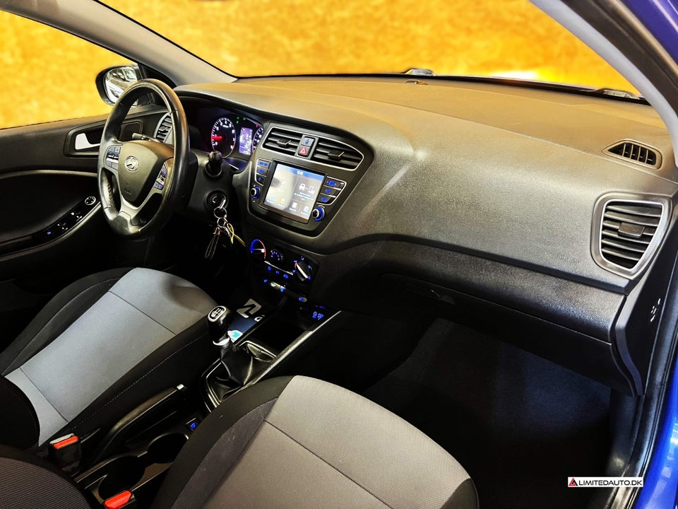 Hyundai i20 1,25 Style 5d