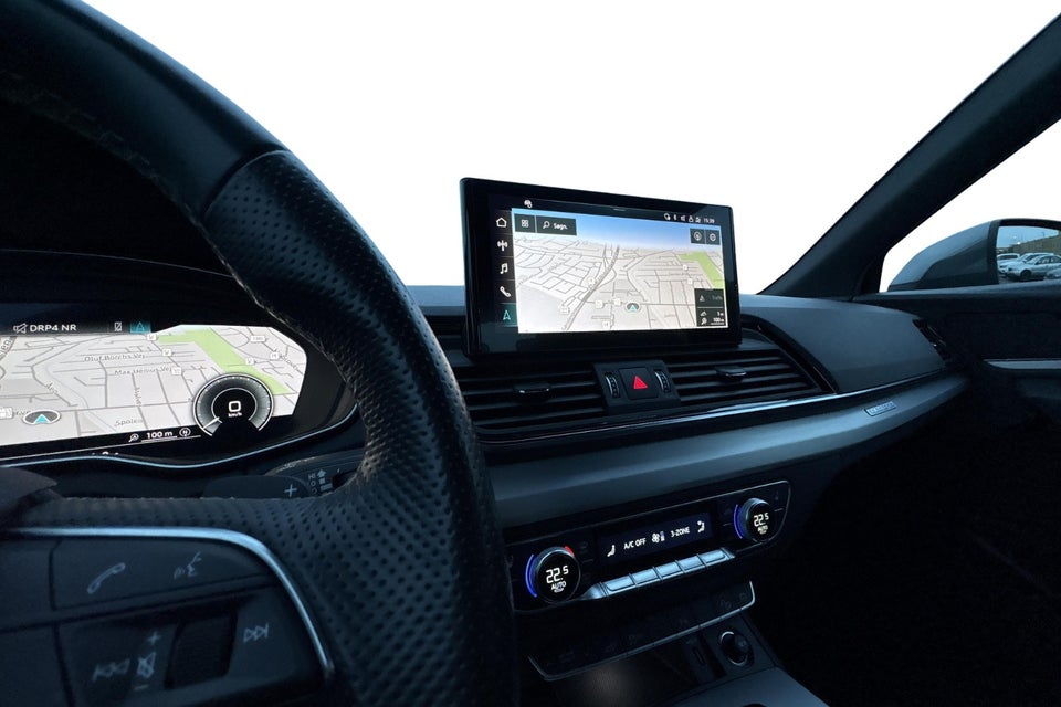 Audi Q5 55 TFSi e S-line quattro S-tr. 5d