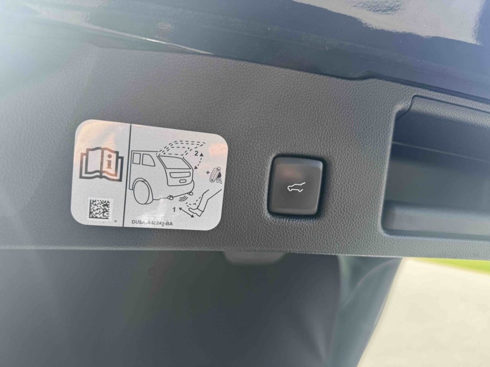 Ford Kuga 2,5 PHEV ST-Line X CVT 5d