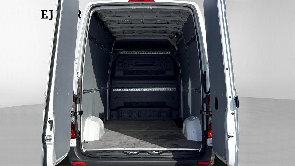 Mercedes Sprinter 317 2,0 CDi A2 Kassevogn aut. RWD