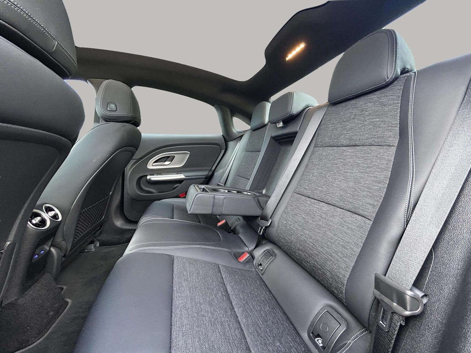 Mercedes CLA250+ EQ Progressive Advance Plus 4d