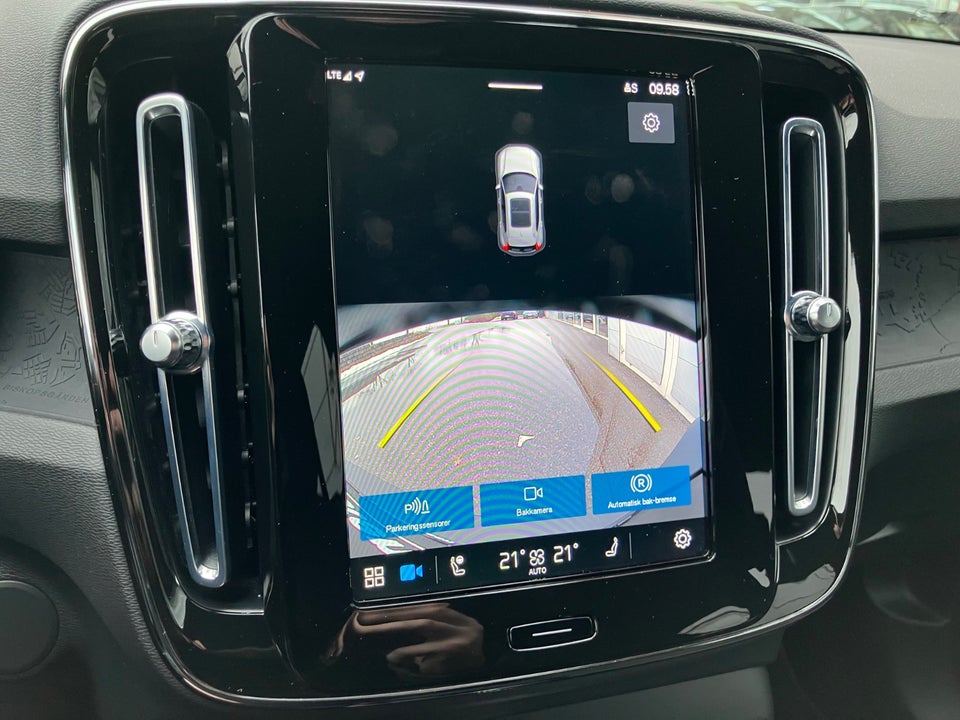 Volvo XC40 P6 ReCharge Core 5d