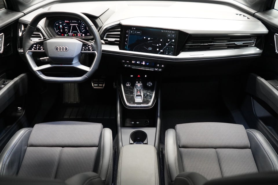 Audi Q4 e-tron 35 S-line Sportback 5d