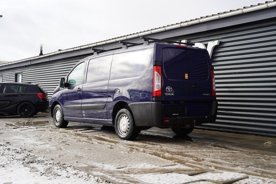 Toyota ProAce 2,0 D 128 T2 L2H1 4d