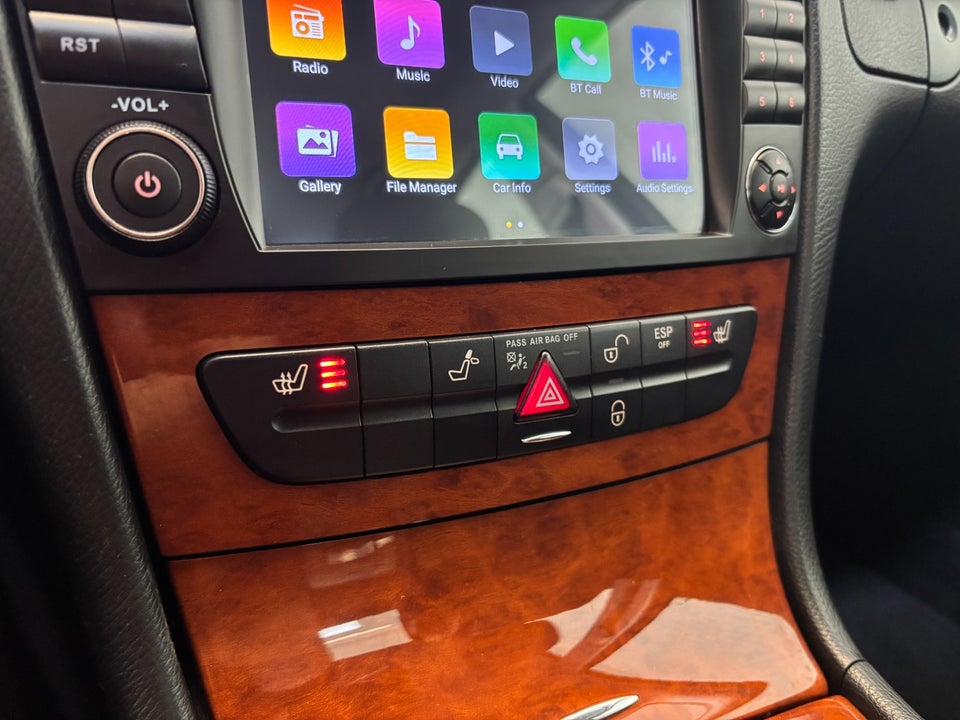 Mercedes E200 1,8 Kompressor Elegance aut. 4d