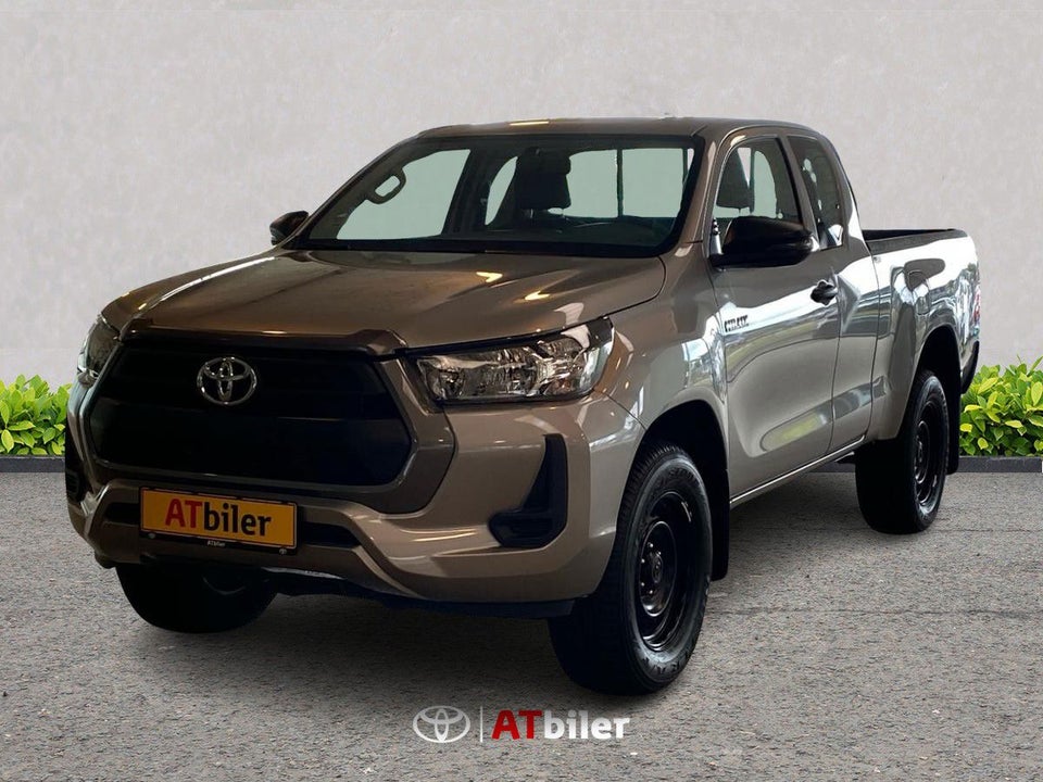 Toyota HiLux 2,4 D T2 Ex.Kab 4d