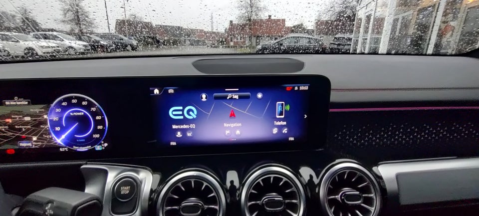 Mercedes EQB300 AMG Line 4Matic 5d