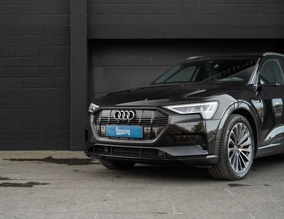 Audi e-tron 55 S-line quattro 5d