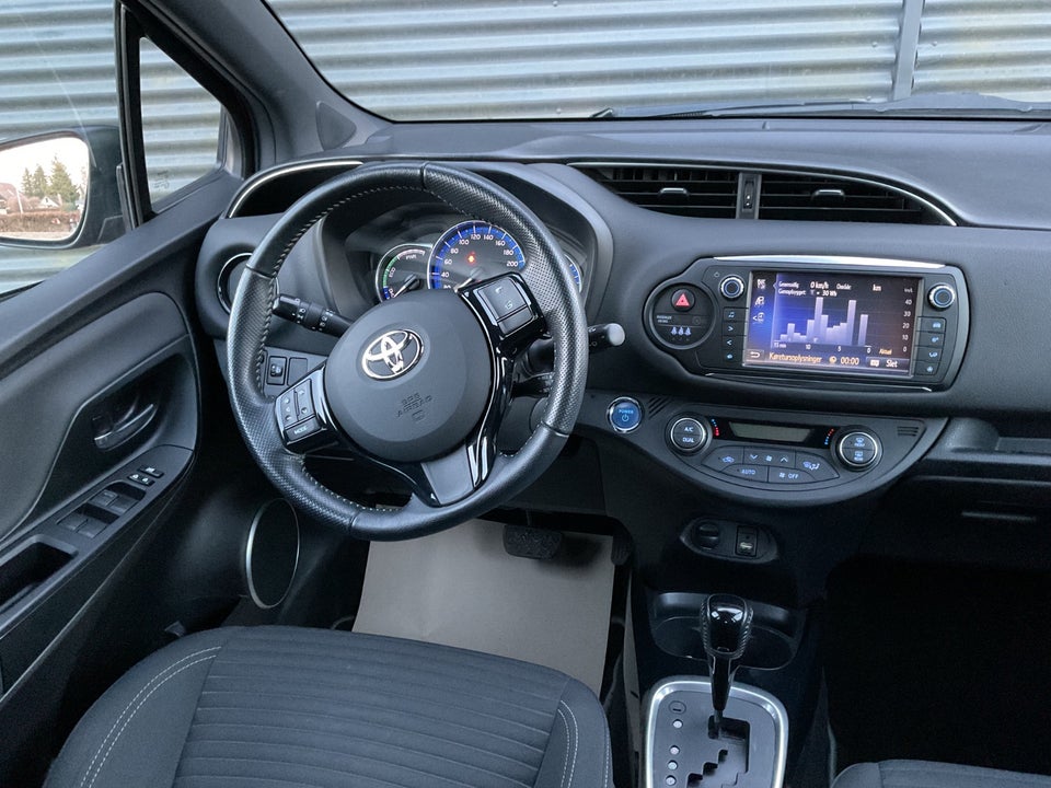 Toyota Yaris 1,5 Hybrid H2 Style e-CVT 5d