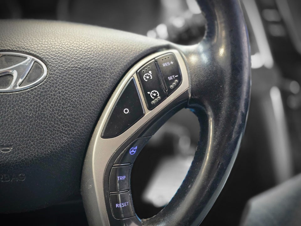 Hyundai i30 1,6 CRDi 110 XTR Eco 5d