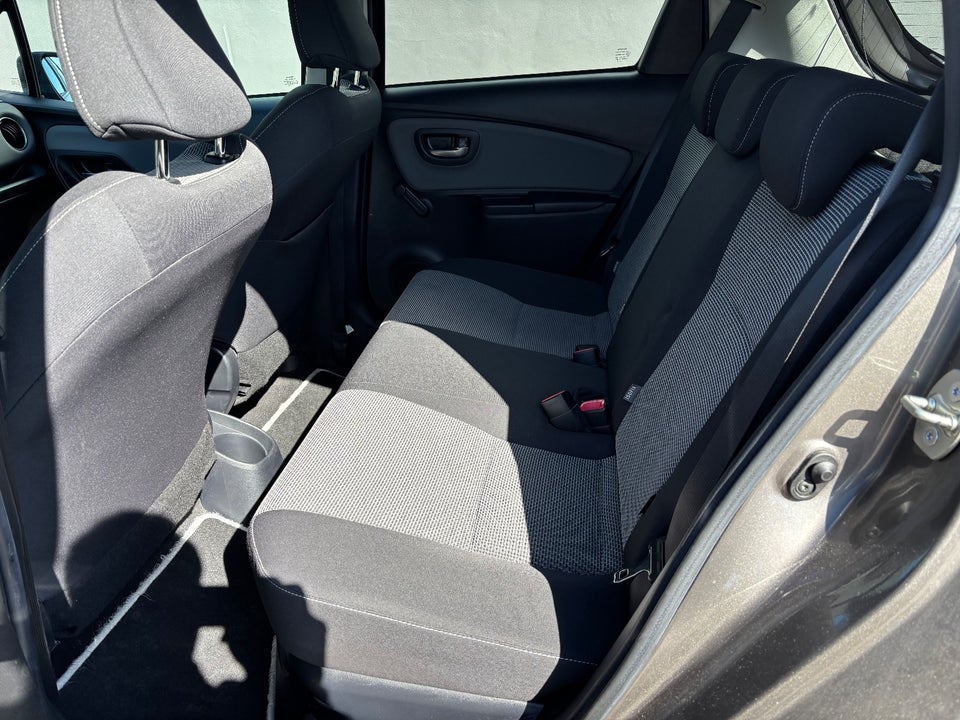 Toyota Yaris 1,5 Hybrid H1 e-CVT 5d