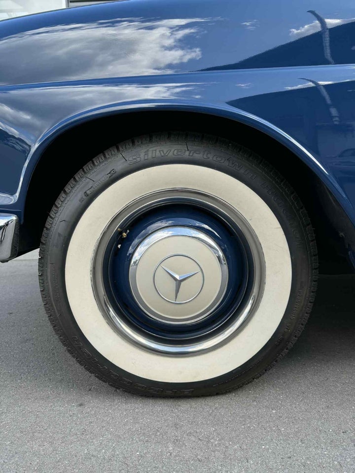 Mercedes 200 2,0 D aut. 4d