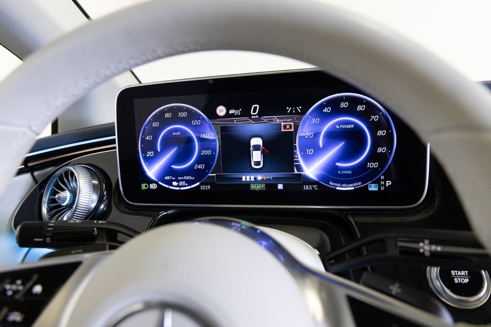 Mercedes EQE300 AMG Line 4d