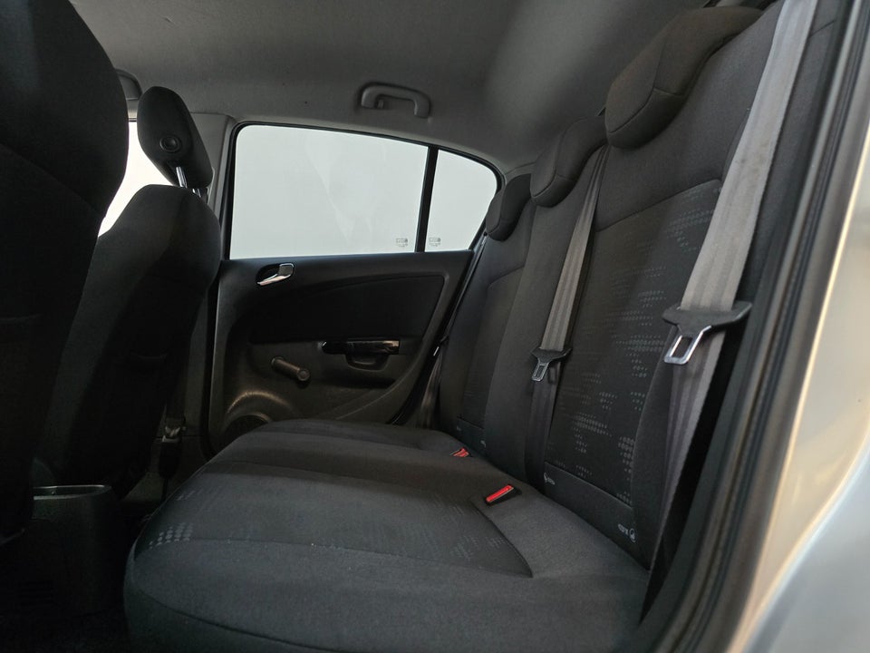 Opel Corsa 1,2 16V Cool 5d