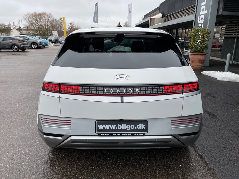 Hyundai Ioniq 5 73 Uniq 5d