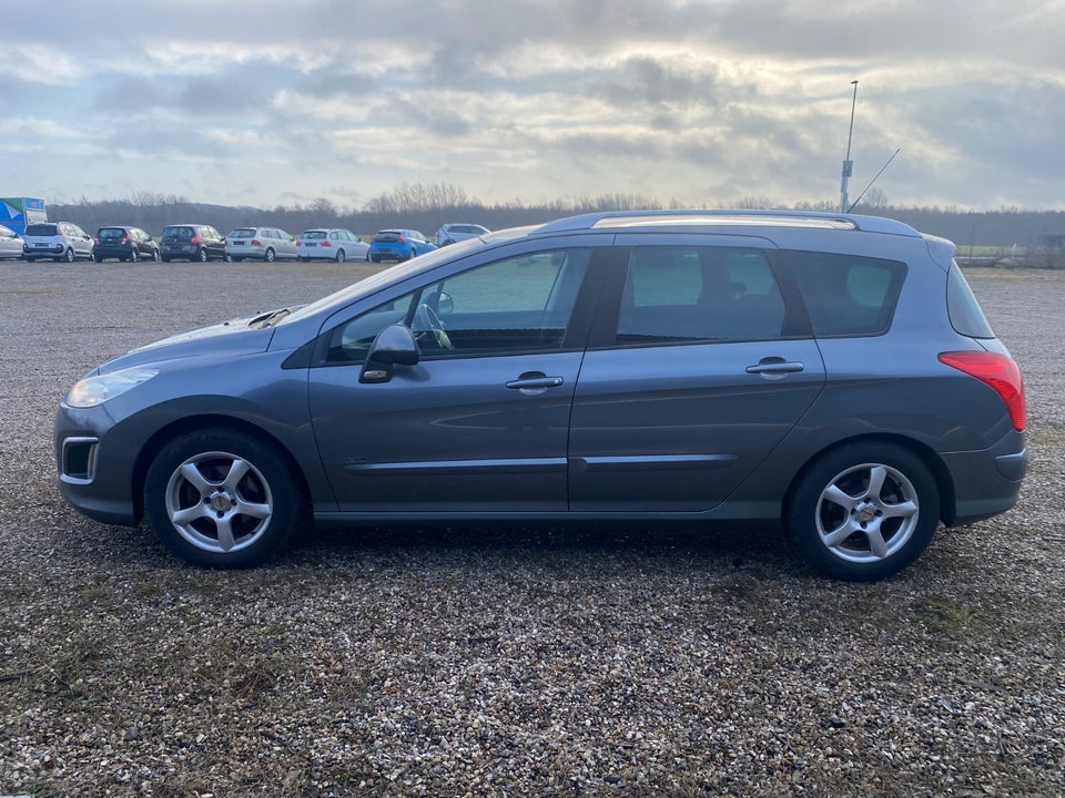 Peugeot 308 1,6 e-HDi 112 Sportium SW 5d