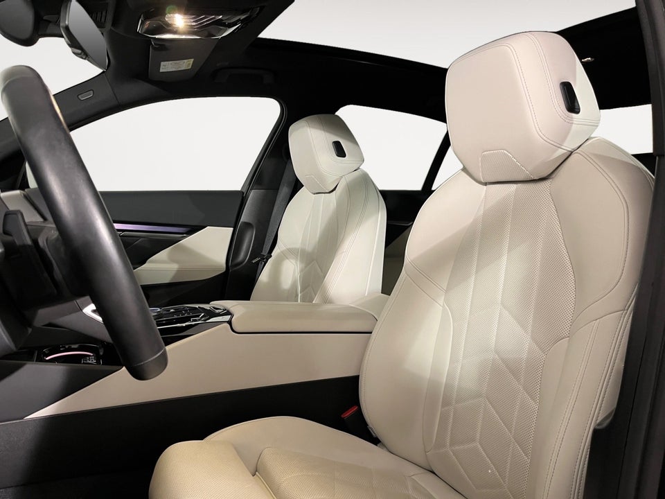 BMW i5 eDrive40 M-Sport 4d