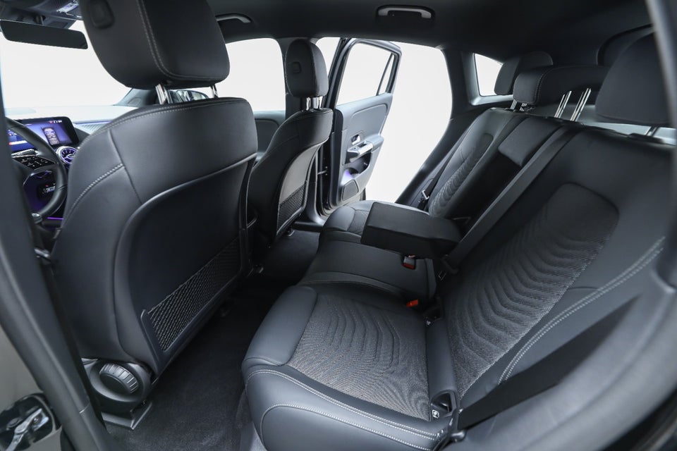 Mercedes EQA250+ Progressive Advance 5d