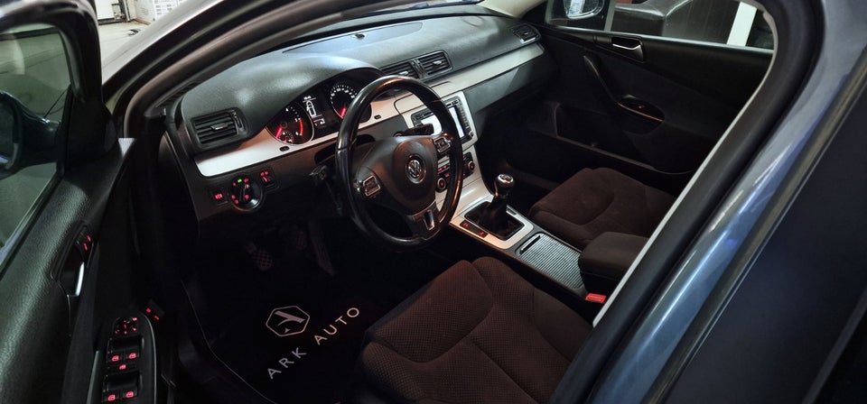 VW Passat 1,6 TDi 105 Comfortline Variant BM2 5d