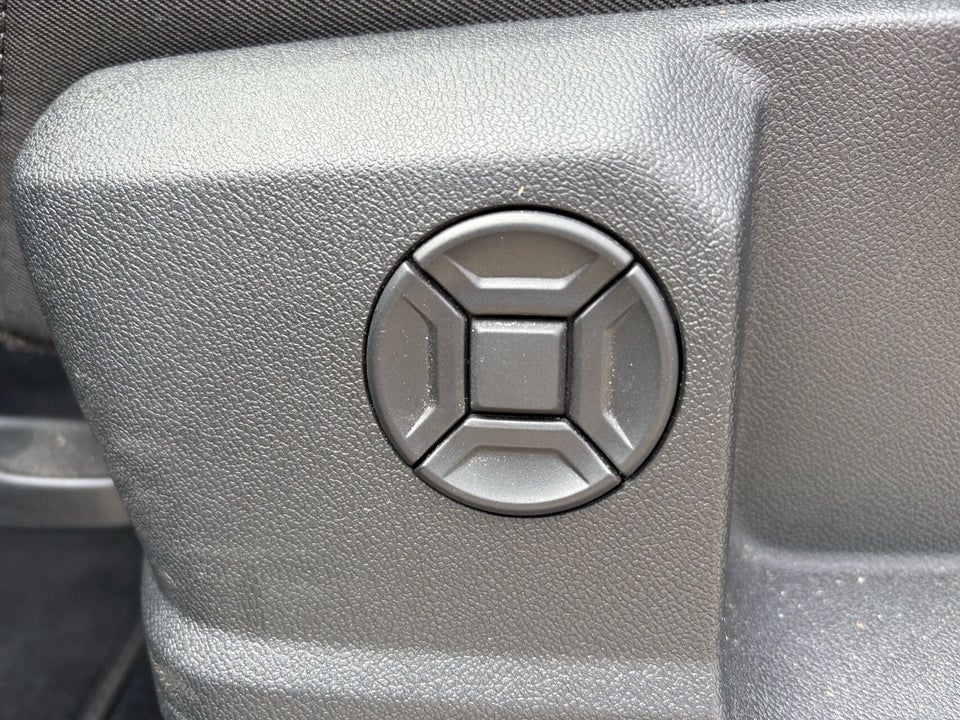 Audi Q4 e-tron 40 Advanced 5d