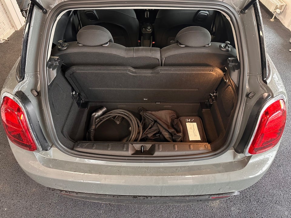 MINI Cooper SE Classic Trim 3d