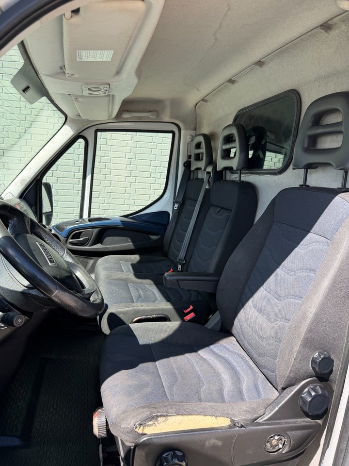 Iveco Daily 3,0 35S18 13,4m³ Van AG8