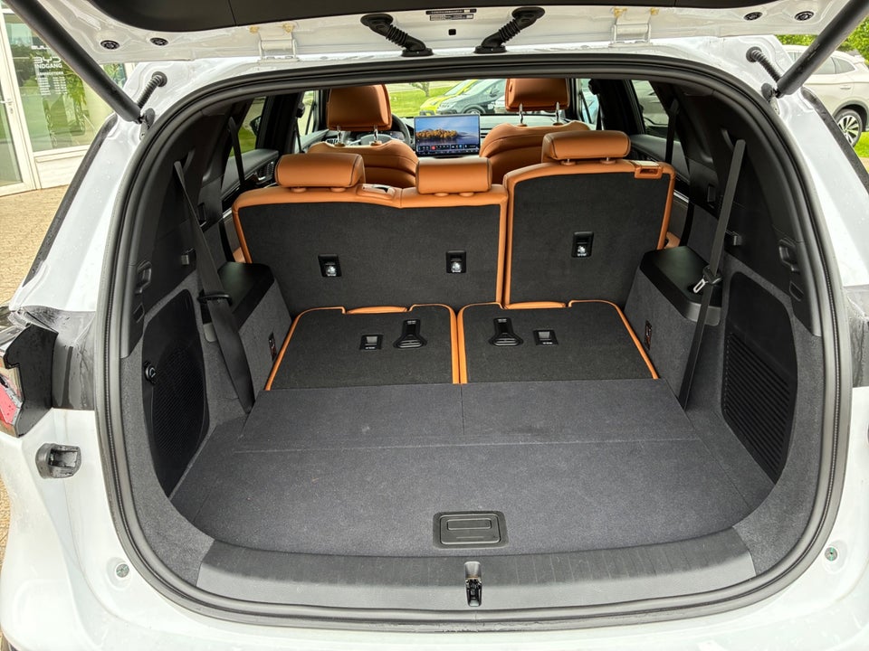 BYD Tang 109 Flagship AWD 7prs 5d
