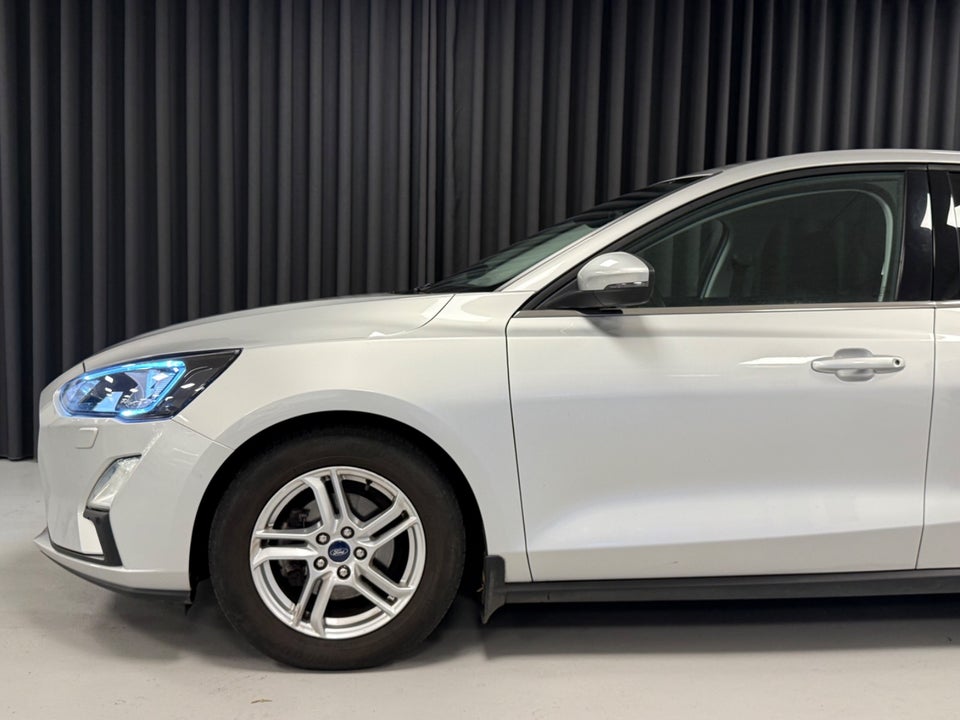 Ford Focus 1,0 EcoBoost mHEV Titanium 5d