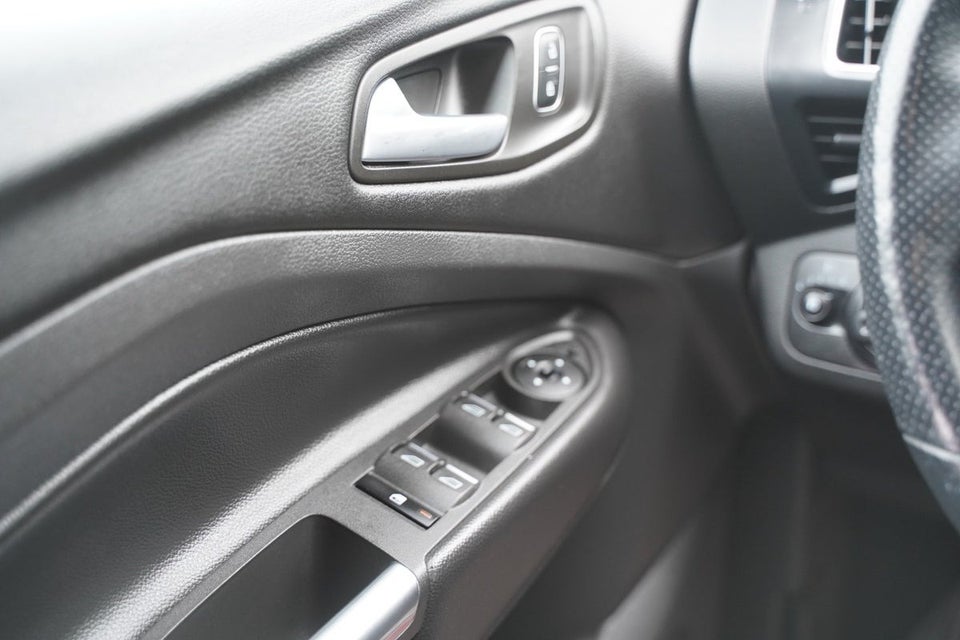 Ford Kuga 2,0 TDCi 120 ST-Line aut. 5d