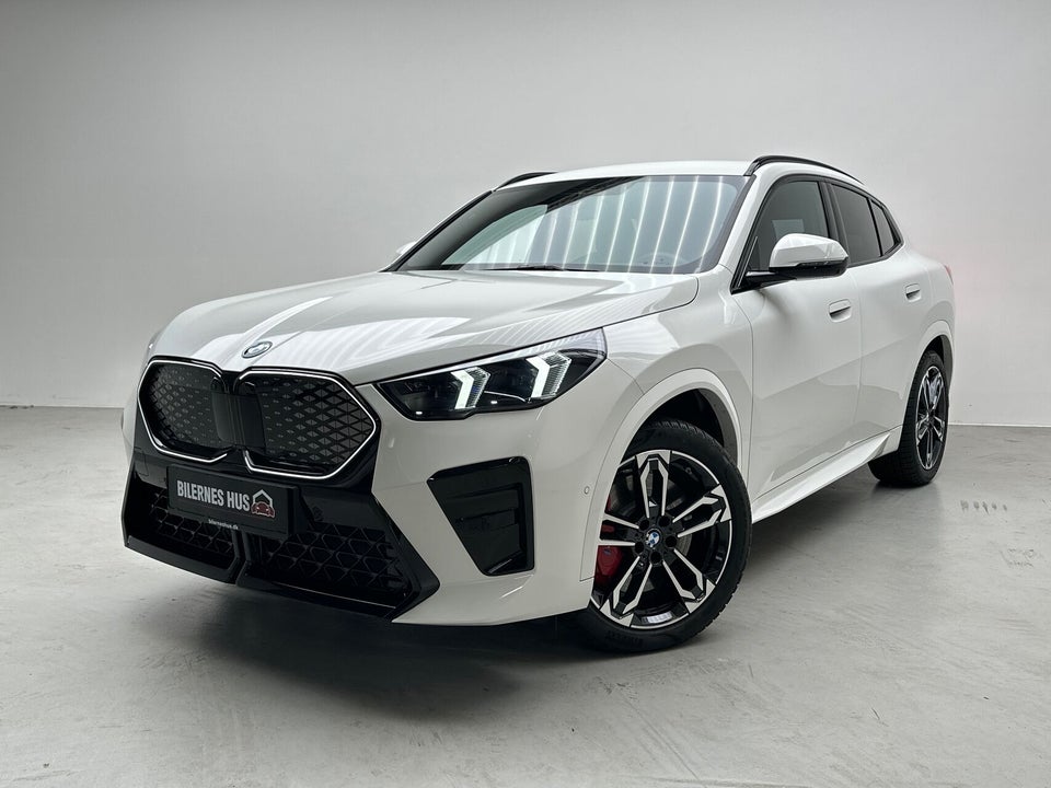 BMW iX2 xDrive30 M-Sport 5d