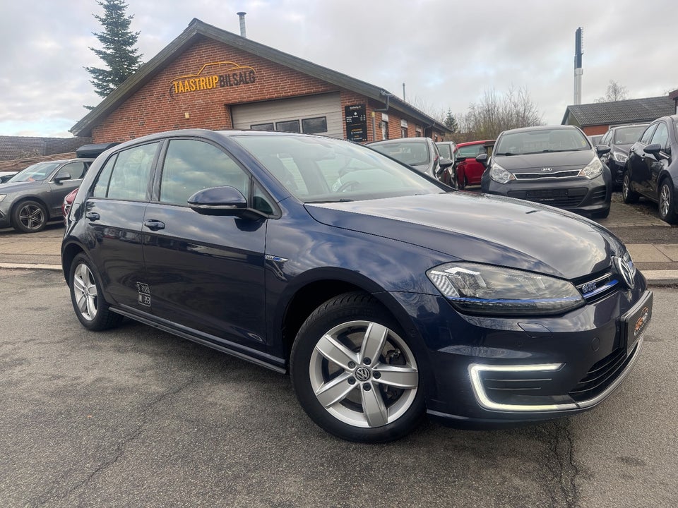 VW Golf VII 1,4 GTE DSG Van 5d