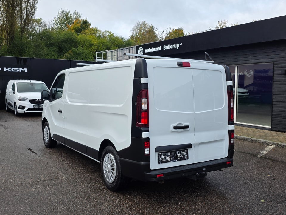 Renault Trafic T29 2,0 dCi 120 L2H1