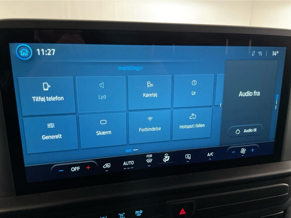 Ford E-Transit Custom 320L 64 Trend