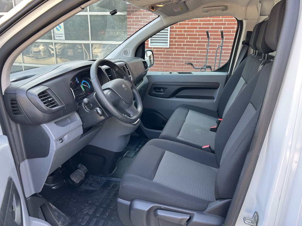Peugeot e-Expert 75 L2 Plus Van