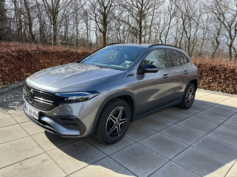 Mercedes EQA350 AMG Line 4Matic 5d
