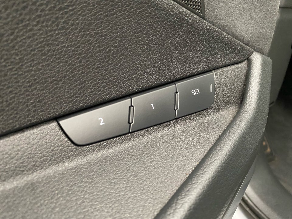 Audi e-tron 50 quattro 5d