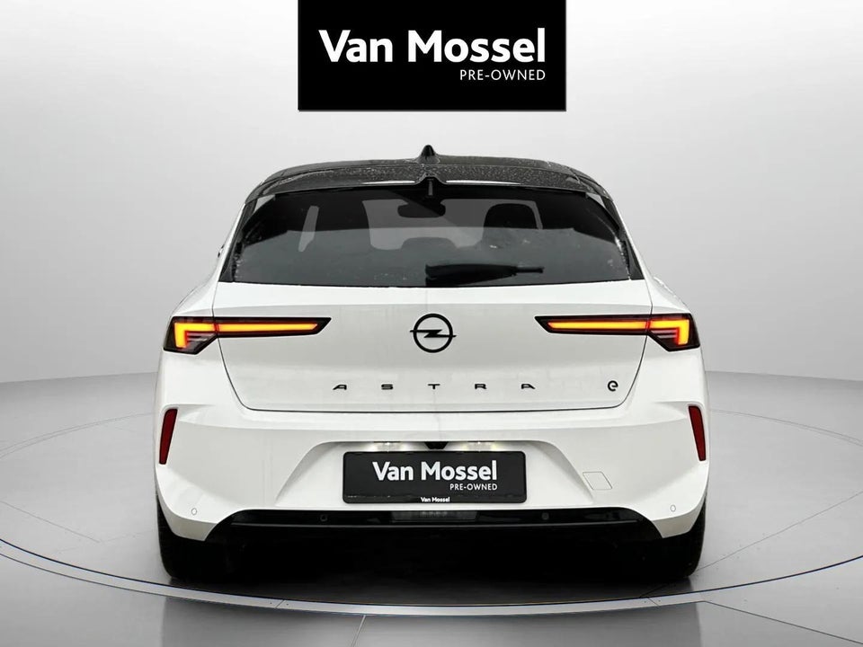 Opel Astra-e 54 Ultimate 5d