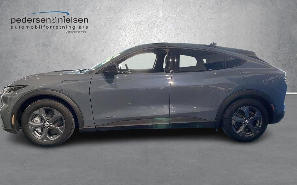 Ford Mustang Mach-E 70 Standard Range 5d