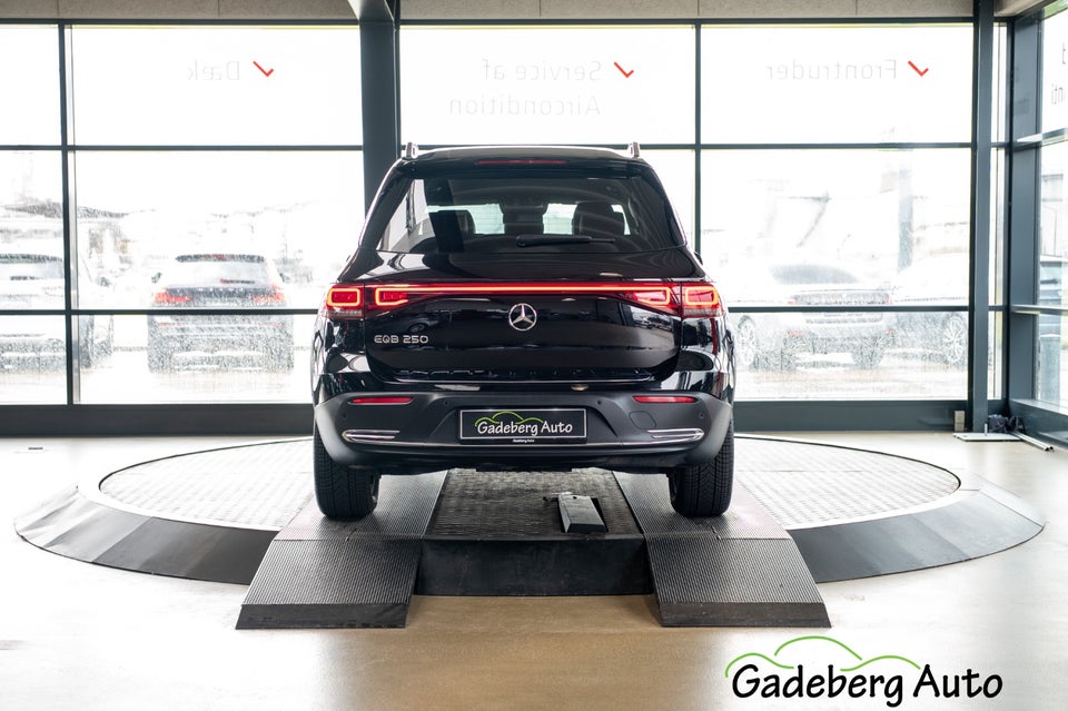 Mercedes EQB250 Progressive 7prs 5d