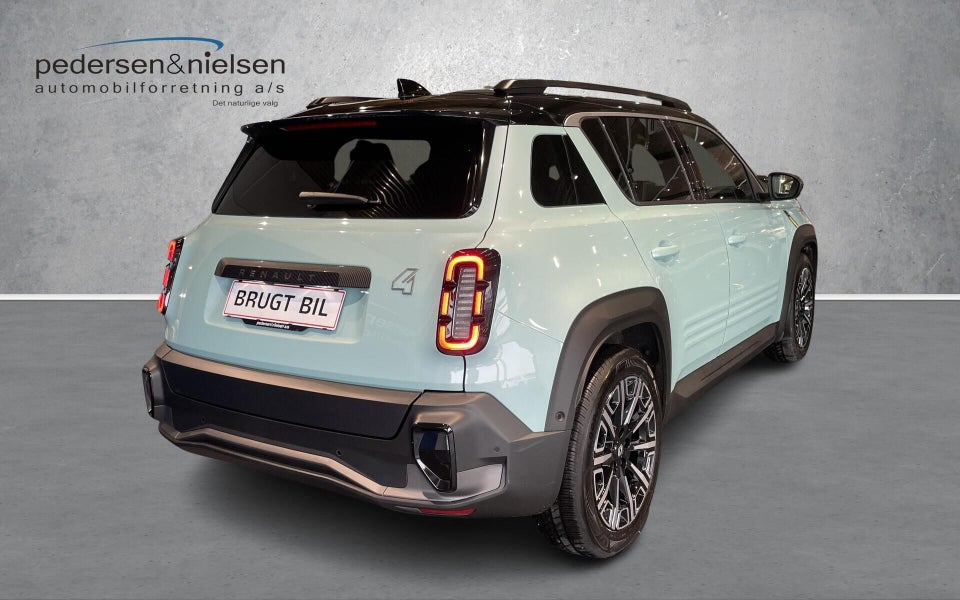 Renault 4 E-Tech 52 Iconic 5d