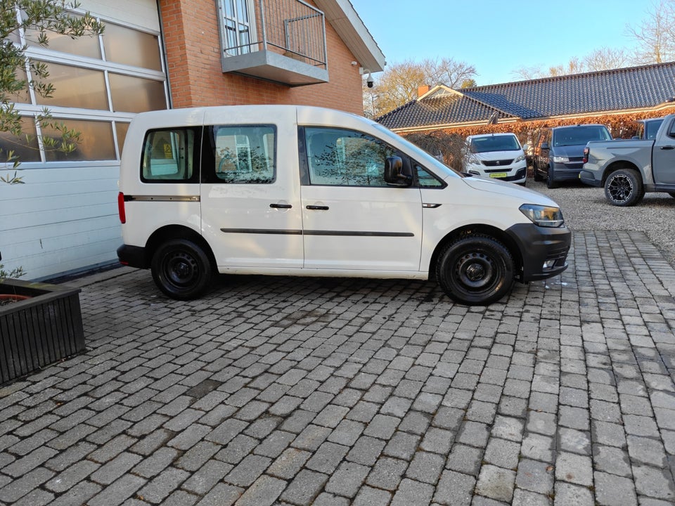 VW Caddy 2,0 TDi 75 BMT Van 4d