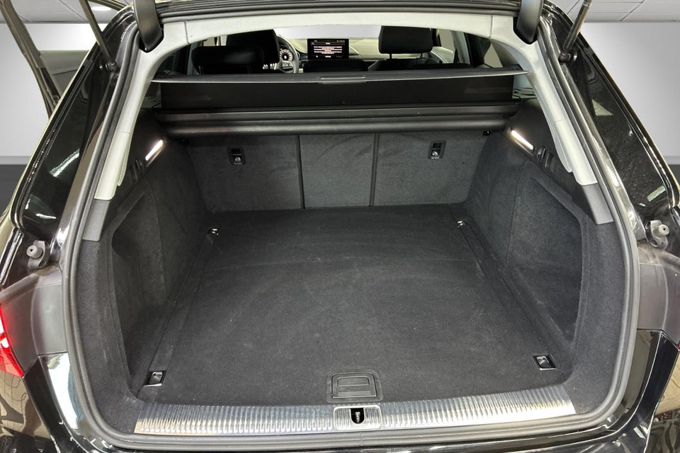 Audi A4 40 TFSi Prestige plus Avant S-tr. 5d
