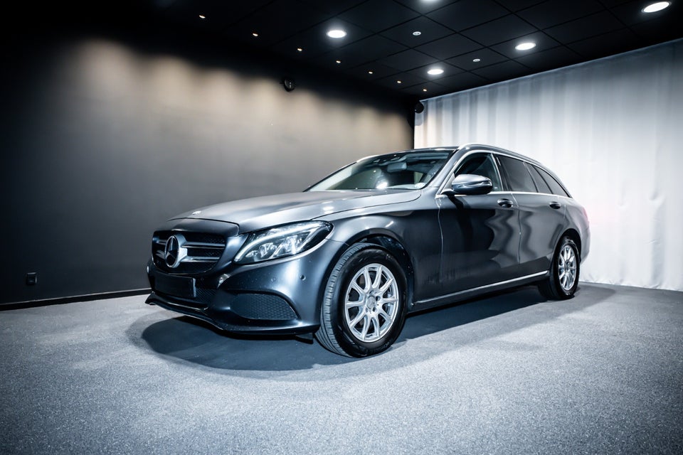 Mercedes C220 d 2,2 Avantgarde stc. aut. 5d