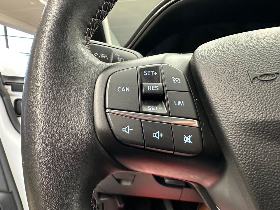 Ford Fiesta 1,0 EcoBoost mHEV Titanium 5d