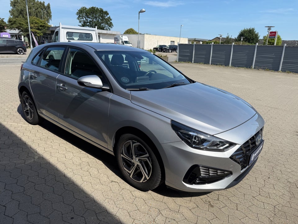 Hyundai i30 1,0 T-GDi Essential 5d