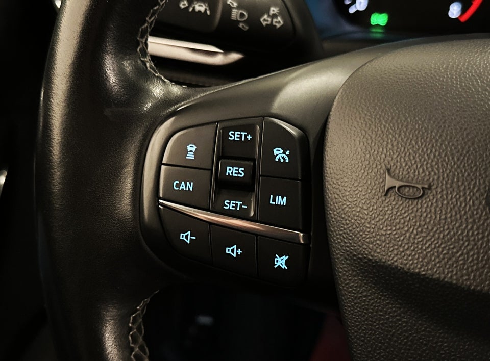 Ford Fiesta 1,0 EcoBoost Vignale 5d