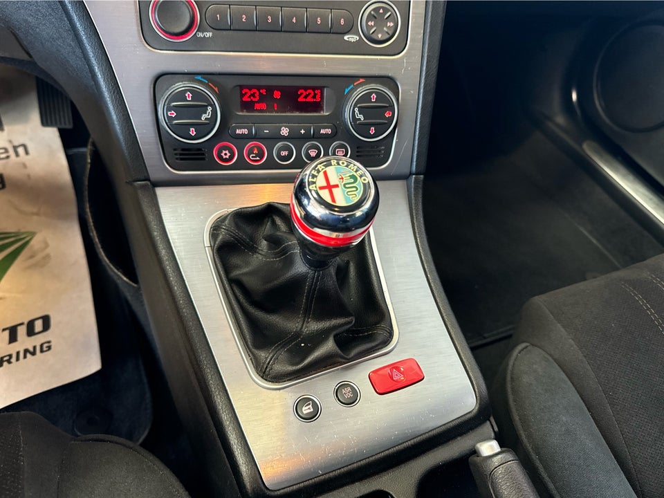 Alfa Romeo 159 1,75 TBi Distinctive Sportwagon 5d