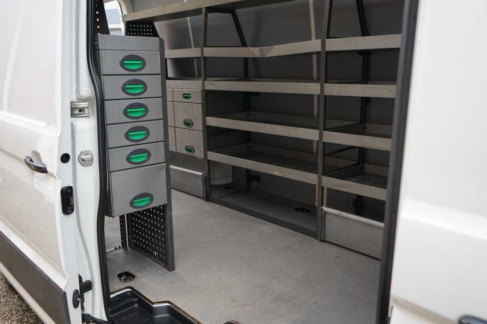 VW Crafter 35 2,0 TDi 177 Kassevogn L4H3
